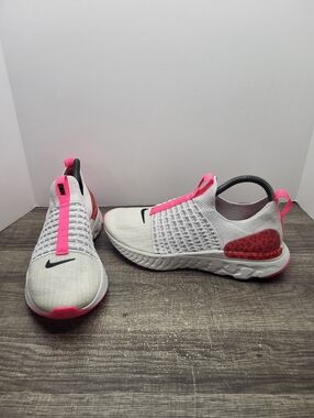 Nike React Phantom Run Flyknit 2 Women Size 9 Platinum Pink Chile Red Shoes
